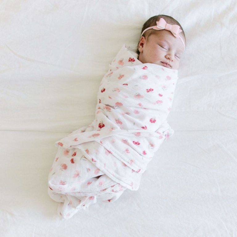 Why a Muslin Swaddle Blanket is a Must for Newborns