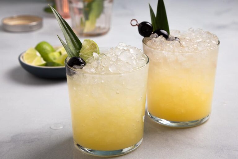 Pineapple juice mocktails